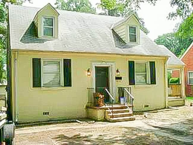 property at 1113 Evergreen Ave