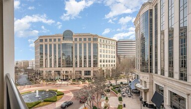 4620 Piedmont Row Dr in Charlotte, NC - Foto de edificio - Building Photo