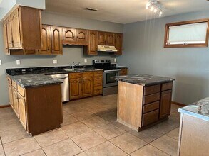 5900 S River Hills Rd in Columbia, MO - Building Photo - Building Photo