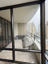 4337 Marina City Dr, Unit 1037 in Marina Del Rey, CA - Building Photo - Building Photo