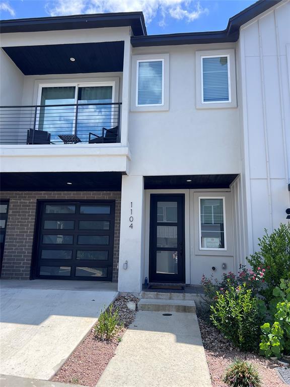 property at 12001 Vista Parke Dr