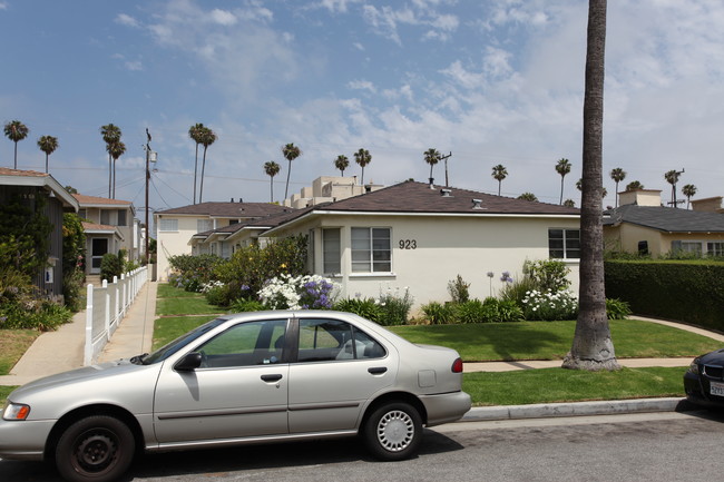 923 18th St in Santa Monica, CA - Building Photo - Building Photo