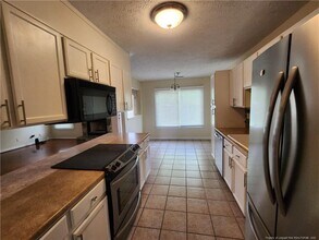 417 Sparrow Dr in Fayetteville, NC - Building Photo - Building Photo