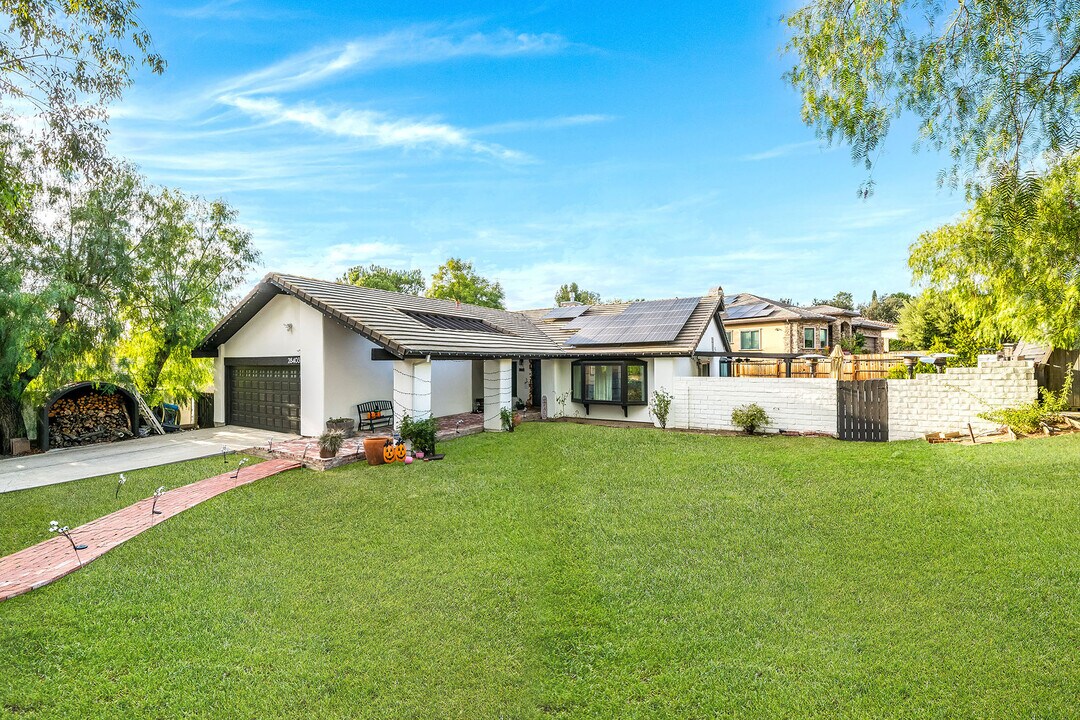 28403 Waring Pl in Agoura Hills, CA - Building Photo