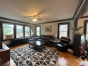 1630 Hague Ave, Unit 1 in St. Paul, MN - Foto de edificio - Building Photo