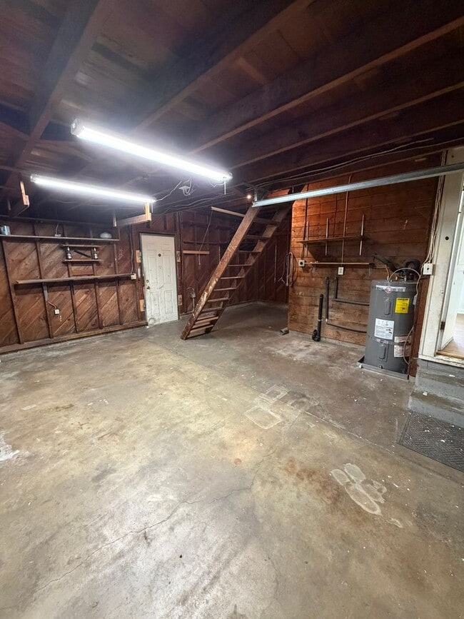 48 E Carolina St in Lebanon, OR - Building Photo - Building Photo