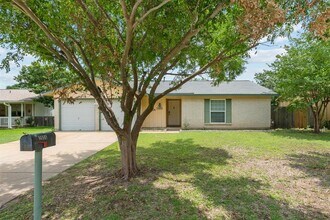 2006 Heathwood Cir in Round Rock, TX - Building Photo - Building Photo