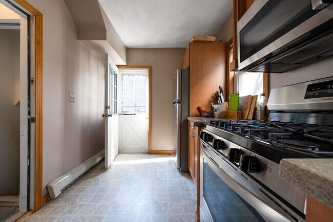 12 Speridakis Terrace in Cambridge, MA - Building Photo - Building Photo