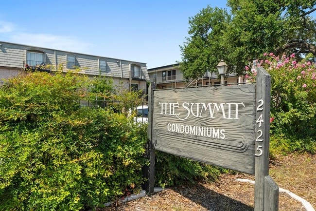 property at 2425 Ashdale Dr