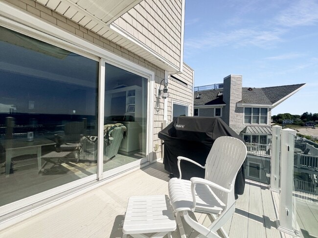 1080 Old Ocean Blvd in Rye, NH - Building Photo - Building Photo