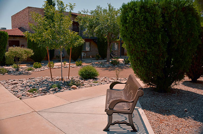 Plaza Apartments in Sierra Vista, AZ - Building Photo - Building Photo