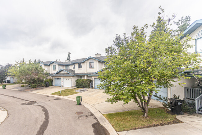 Whitemud Creek in Edmonton, AB - Building Photo - Primary Photo