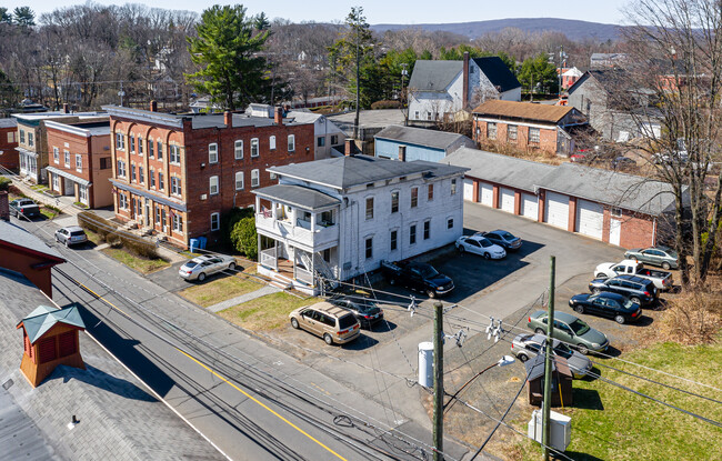 219 Central St in Bristol, CT - Building Photo - Primary Photo