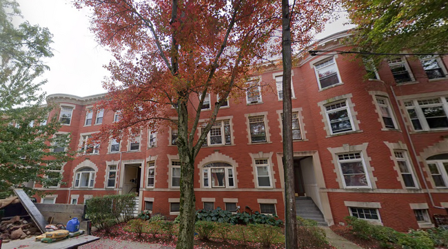 10 Strathmore Rd, Unit 3