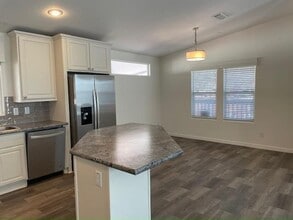 6770 W State Rte 89A in Sedona, AZ - Building Photo - Building Photo