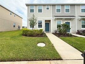 2033 Viewfinder St in Kissimmee, FL - Building Photo