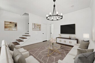 2010 Stoney Brook Dr in Houston, TX - Building Photo - Building Photo