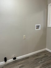 133 W Van Buren St in Oswego, NY - Foto de edificio - Building Photo