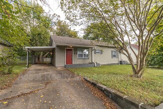 2212 Harvey St in Knoxville, TN - Building Photo - Building Photo