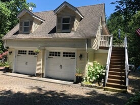 266 Mahopac Ave in Yorktown Heights, NY - Building Photo