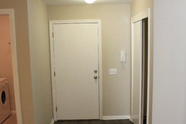 48 N Mountain Rd, Unit 303 in New Britain, CT - Building Photo - Building Photo