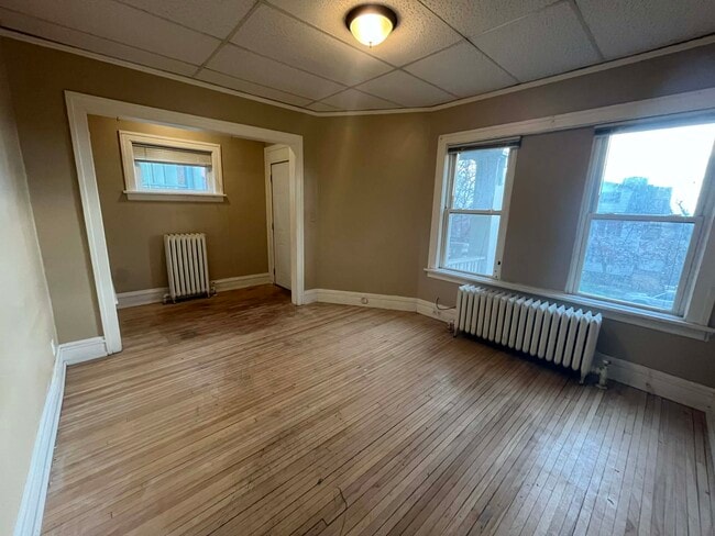 2025 W 4th St, Unit 2025 A in Duluth, MN - Building Photo - Building Photo