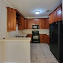 1575 Paul Russell Rd, Unit 901 in Tallahassee, FL - Foto de edificio - Building Photo