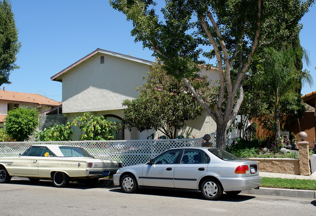 2051 N Highland St in Orange, CA - Building Photo - Building Photo