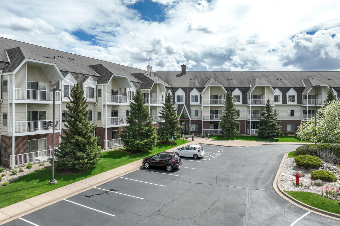 Bards Crossing in Rosemount, MN - Building Photo