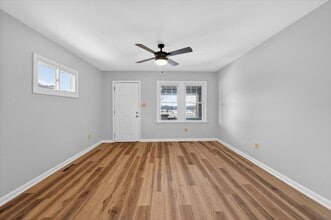 533-533 N Sherman Dr in Indianapolis, IN - Building Photo - Building Photo