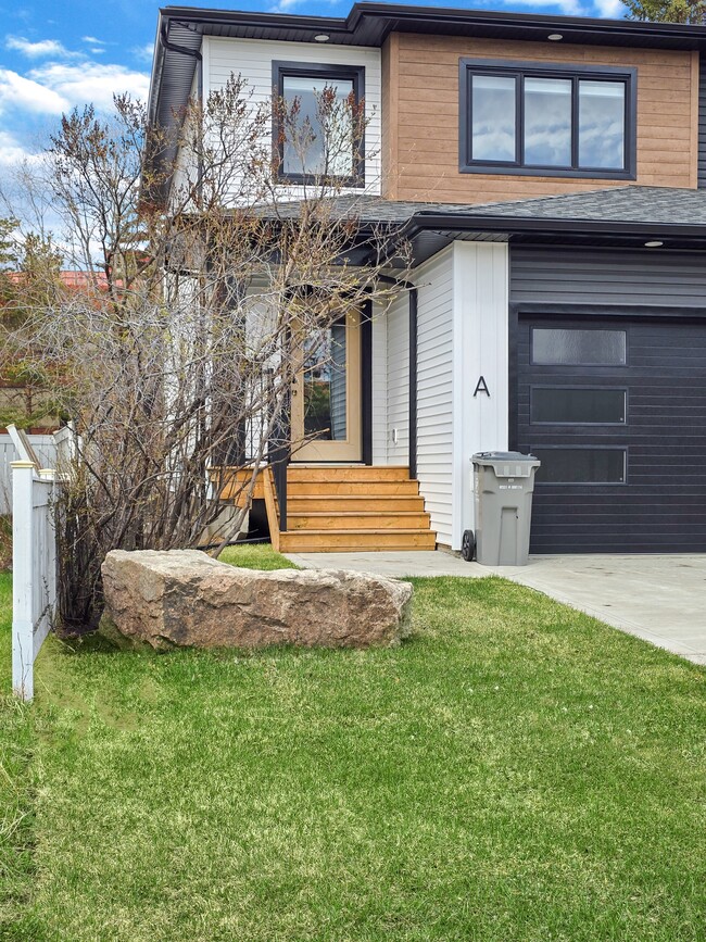 property at 9650 Hillcrest Dr