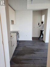 3900 Confederation Pkwy in Mississauga, ON - Building Photo - Building Photo