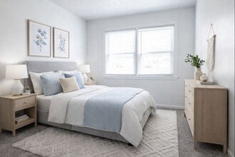 8 Midland Heights Cir in Midland, PA - Building Photo - Building Photo