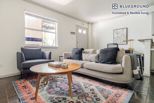 301 E 4th St in Austin, TX - Building Photo