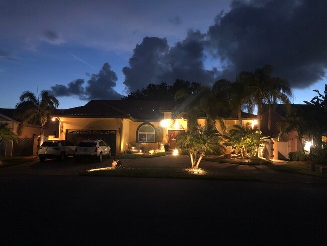 property at 648 6th Ave N