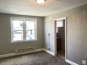 7235 Holabird Ave-Unit -Unit B - PM hold 10/2023 funds in Dundalk, MD - Foto de edificio - Building Photo