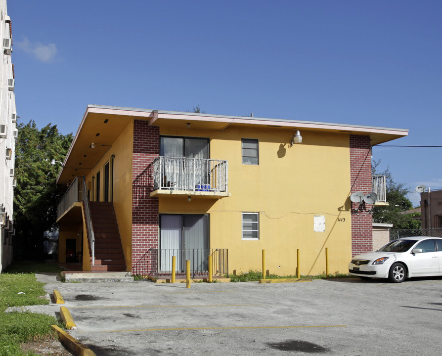 1143 SW 5th St in Miami, FL - Building Photo