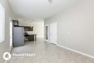 2000 N 36th St in Phoenix, AZ - Foto de edificio - Building Photo