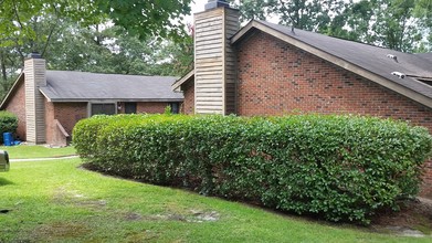 130-136 Homeplace Ct in Fayetteville, NC - Building Photo - Building Photo