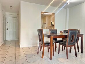 3551 NE 169th St in Aventura, FL - Building Photo - Building Photo