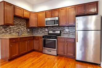 4610 S Marshfield Ave in Chicago, IL - Building Photo - Building Photo