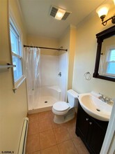 2 E Gilmar Cir in Margate City, NJ - Building Photo - Building Photo