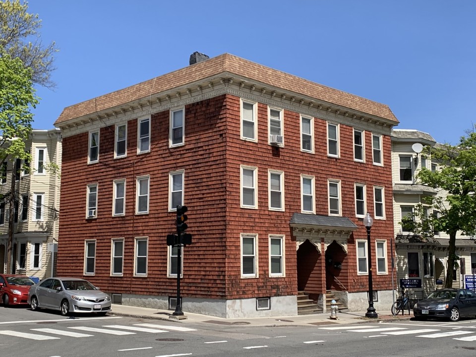 159 Cambridge St in Cambridge, MA - Building Photo