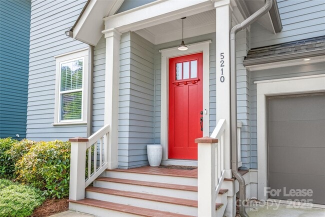5210 Kelly St in Charlotte, NC - Foto de edificio - Building Photo