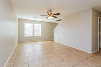 7219 Rising Brook Dr in Cypress, TX - Building Photo - Building Photo