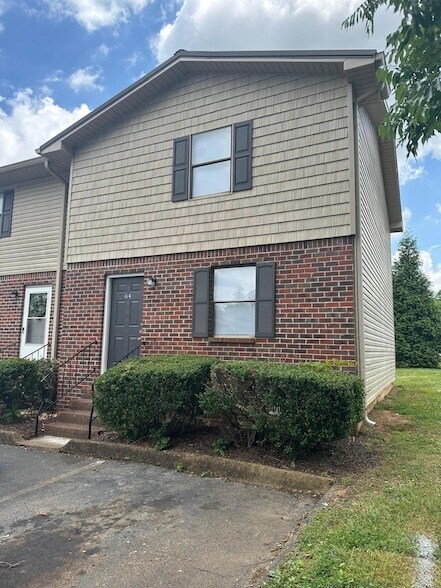 4100 N Ocoee St in Cleveland, TN - Building Photo