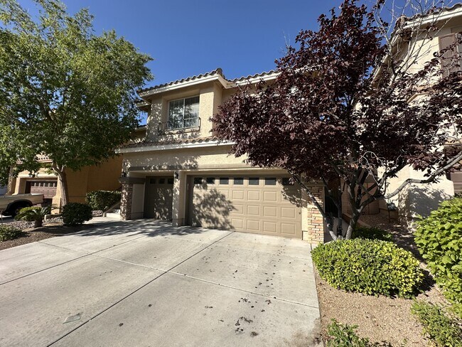 property at 305 Emerald Vista Way