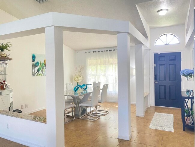 4617 SW Tacoma St in Port St. Lucie, FL - Building Photo - Building Photo