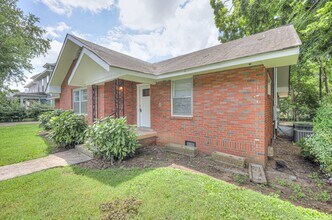 520 E College St in Murfreesboro, TN - Building Photo - Building Photo