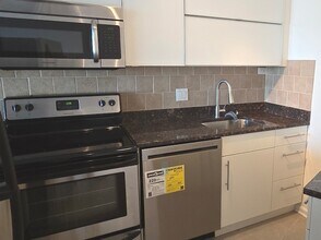 300 N State St, Unit 4710 in Chicago, IL - Foto de edificio - Building Photo